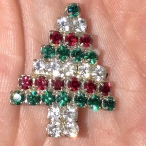 Rhinestone Christmas tree, exquisite brooch pin